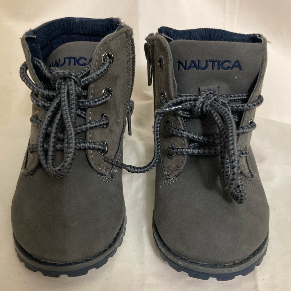 Toddler NAUTICA Booties Size 6T Grey EUC